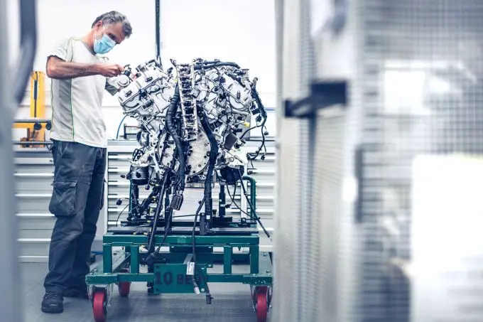 Bentley's ongeëvenaarde 6,0-liter W12 TSI-motor 7