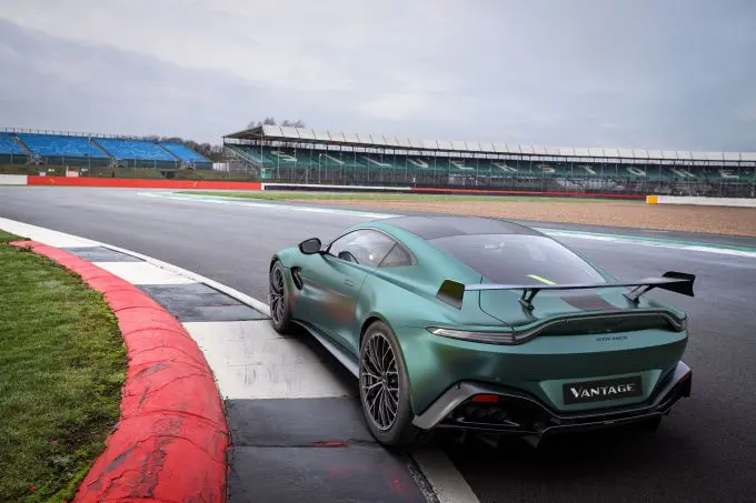 Aston Martin Vantage F1® Edition 5
