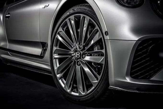 Bentley Continental_GT_Speed 10