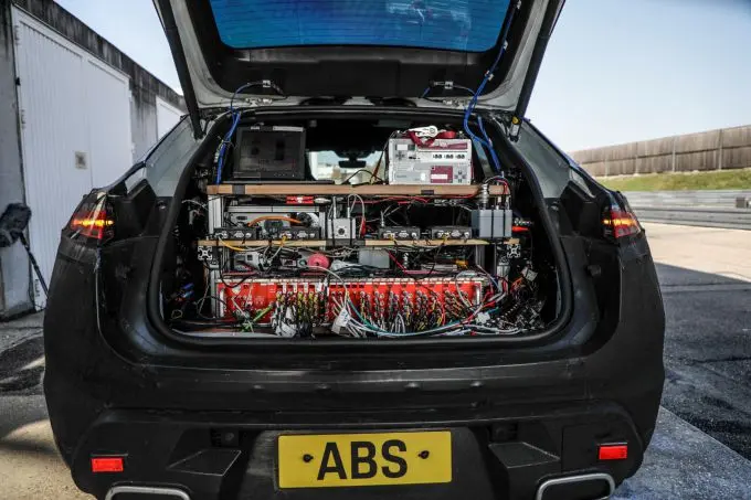 Prototype 100% elektrische Porsche Macan 3