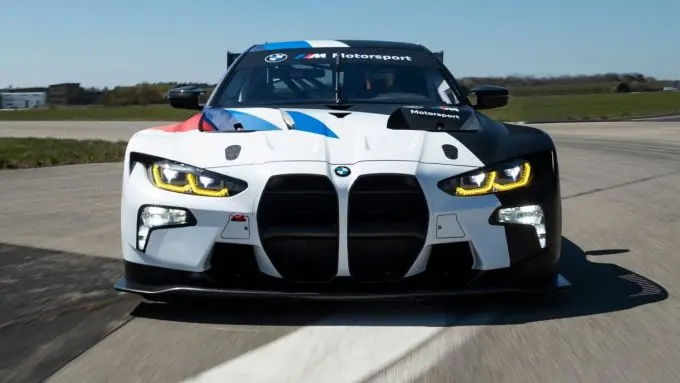 3_BMW_M4_GT3