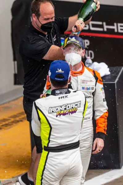 Porsche Carrera Cup Deutschland Monza champagne voor Larry ten Voorde