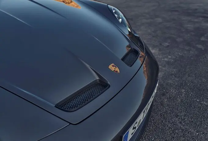 Porsche 911 GT3 Touring 5
