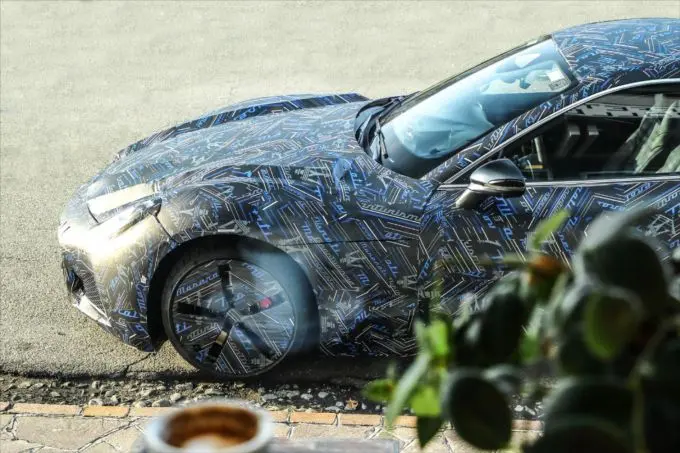eerste prototype van de nieuwe Maserati GranTurismo