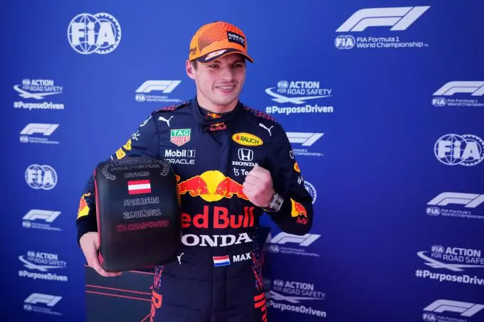 Max_Verstappen_blij_met_pole_in_Spielberg