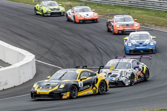 Porsche Carrera Cup Deutschland CM.com Circuit Zandvoort rijtje Porsches