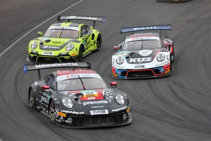 ADAC GT Masters Porsches Gerlachbocht