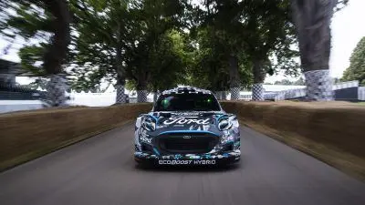Ford en M-Sport tonen nieuw Puma Rally1 WRC-prototype; Hybride prestaties onthuld op Goodwood