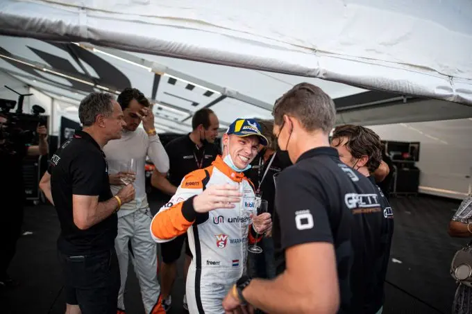 Porsche Mobil 1 Supercup titel is een prestatie van het hele Team GP Elite
