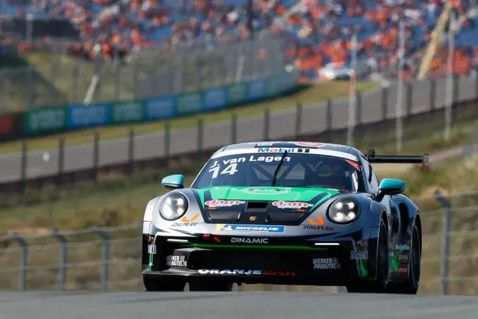 Porsche Mobil 1 Supercup Zandvoort Jaap van Lagen actie front
