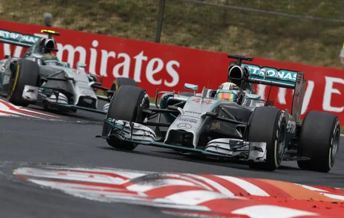 Lewis_Hamilton_Nico_Rosberg_GP_Hungary 2017