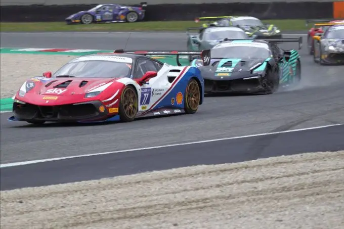 5_RaceArt_Toscane_voorop_veld