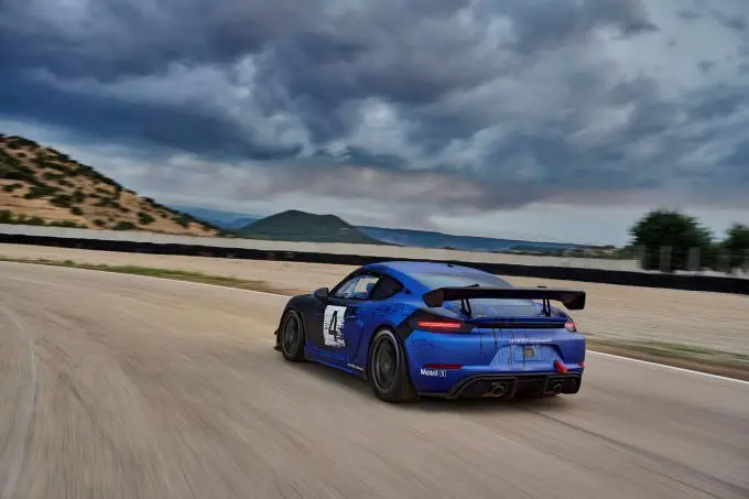 8_Porsche_718_Cayman_GT4_RS_Clubsport_769_6657a