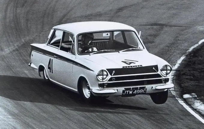 InterClassics Brussels toont unieke racewagens uit imposante racecarrière Jacky Ickx