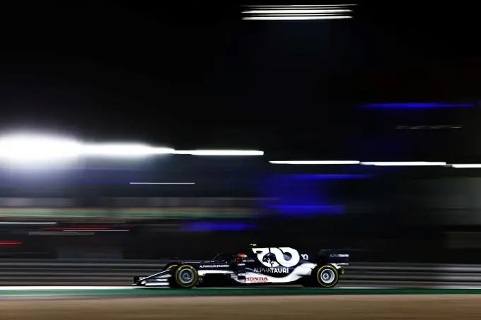 Pierre_Gasly_actie_Qatar