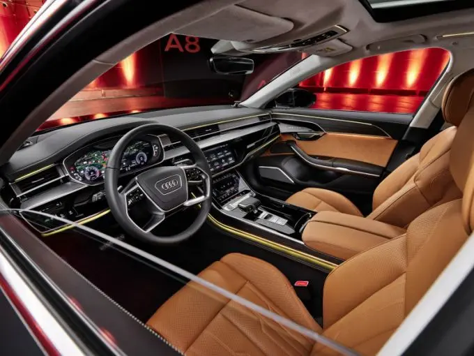 Vernieuwde Audi A8: representatieve looks en innovatieve technologieën in het topsegment