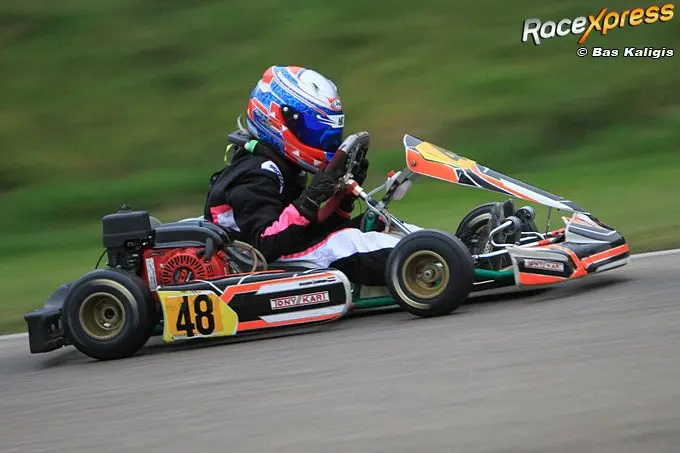Roxanne Lantinga girlpower in de kartsport