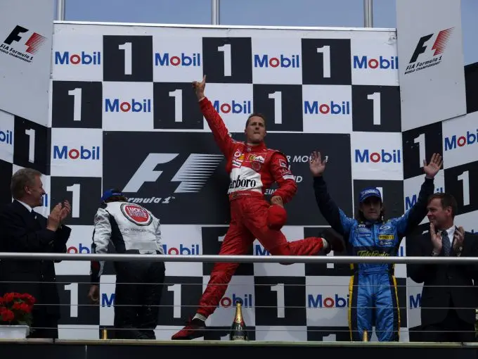 Schumacher wint zijn thuisrace in 2004