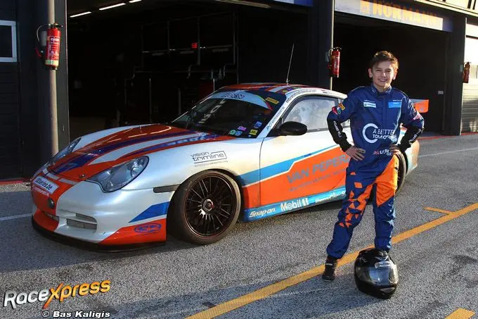 Greaham droomt van racen in een Porsche