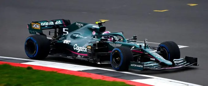 Sebastian_Vettel_Aston_Martin_Silverstone_actie F1 Aston Martin