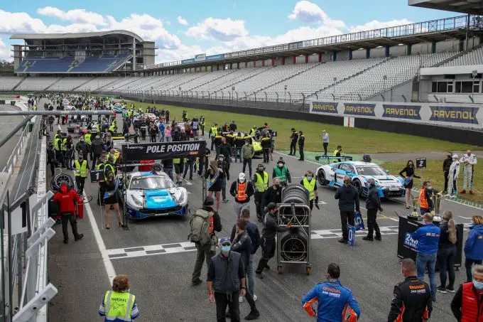 24H SERIES powered by Hankook startgrid