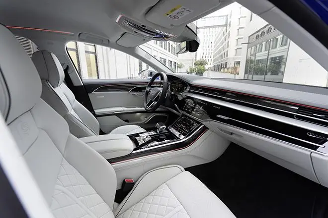 Interieur A8