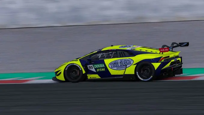 DTM 2022 Nicki_Thiim Lamborghini Hurácan GT3 EVO T3 Motorsport 2