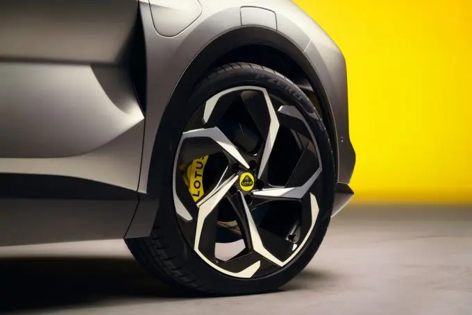 Lotus Eletre 9