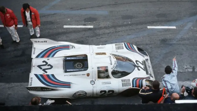 Porsche Museum Gijs van Lennep Porsche 917 Martini Le Mans winnaar