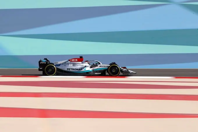 George_Russell_track_F1 Mercedes
