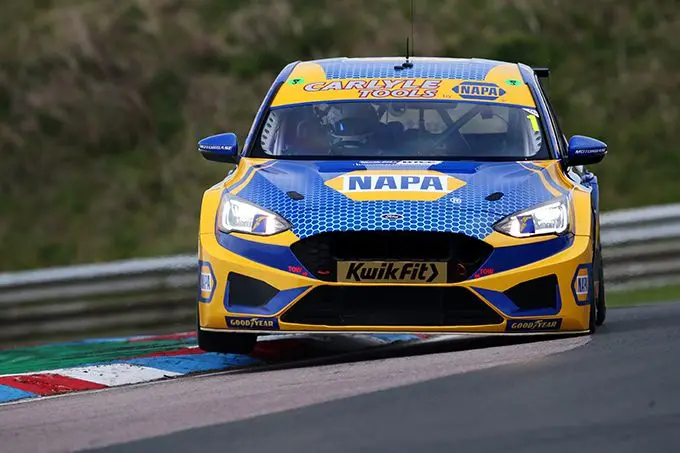 British Touring Car Championship op Thruxton