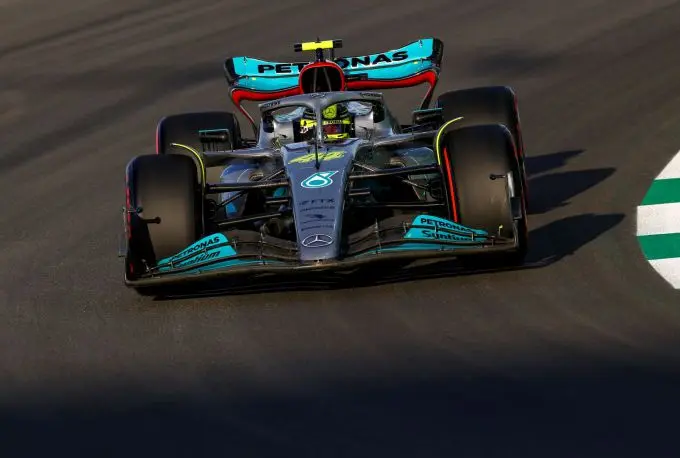 Lewis_Hamilton_Mercedes_Jeddah