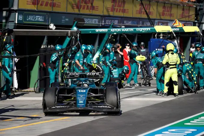 Stroll_leaving_pitbox_Melbourne F1 Aston Martin