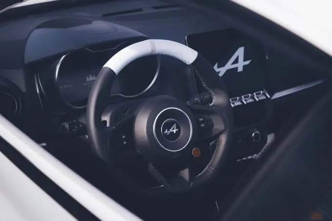 Alpine steeringwheel