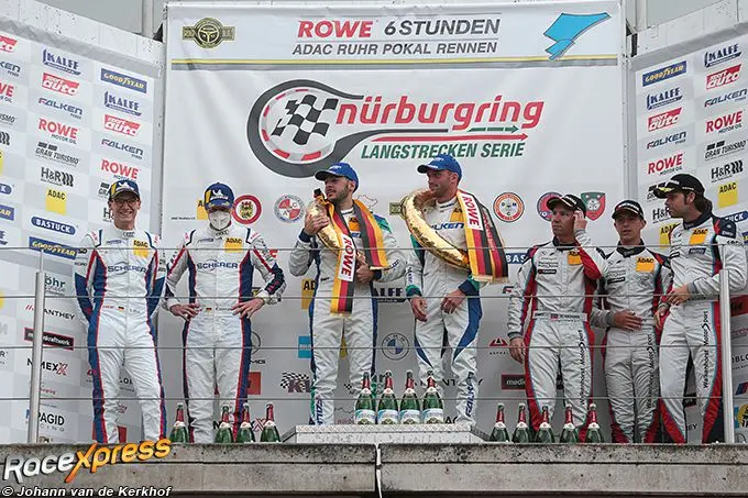 Verdiend Podium voor Falken Motorsport 