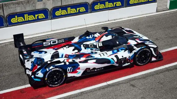 BMW M V8 Hybrid rollout