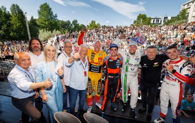 Tom Coronel geniet van “vibe” in Vila Real