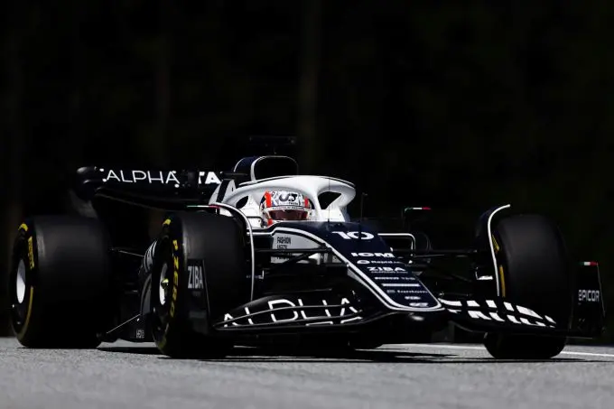Pierre_Gasly_Nr10_Alpha_Tauri