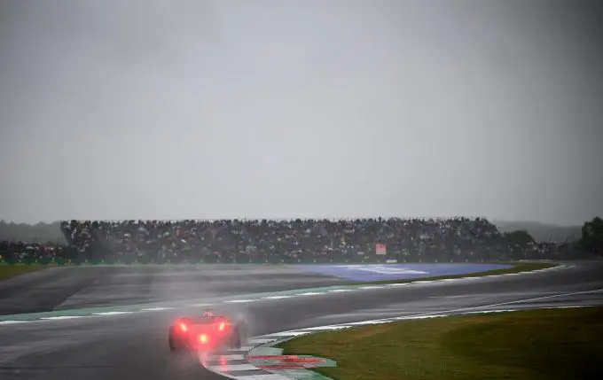Red_Bull_regenachtig_Silverstone 2202