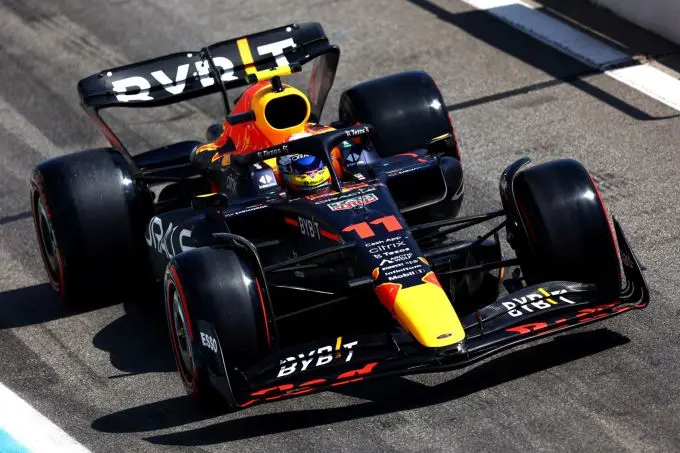 Sergio_Perez_Nr11_front_actie
