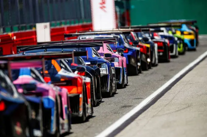 DTM startveld Imola achterzijde