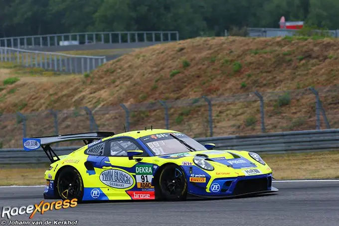 ADAC GT Masters Nürburgring Porsche Guven