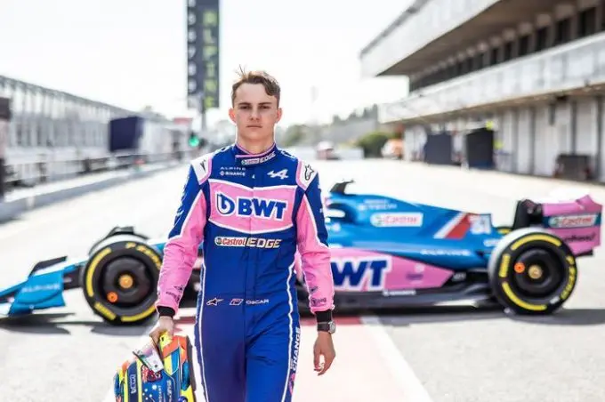 Oscar_Piastri_Alpine_BWT_piastrialpinemclaren