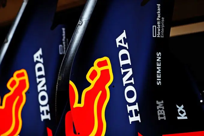 Red Bull en Honda partnerschap > 2025 samenwerking