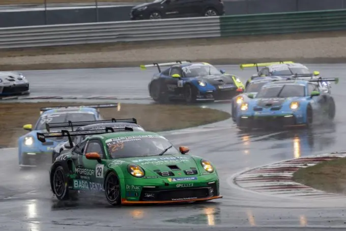 Porsche Mobil 1 Supercup Dutch Grand Prix Huub_van_Eijndhoven
