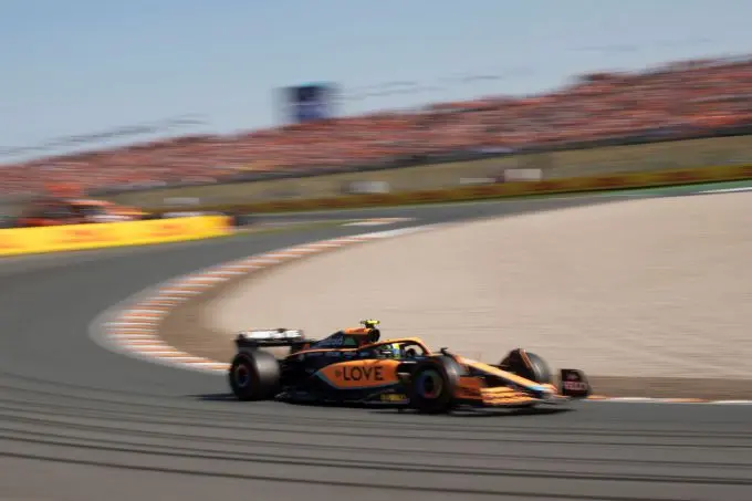 McLaren__Hugenholtzbocht_Zandvoort
