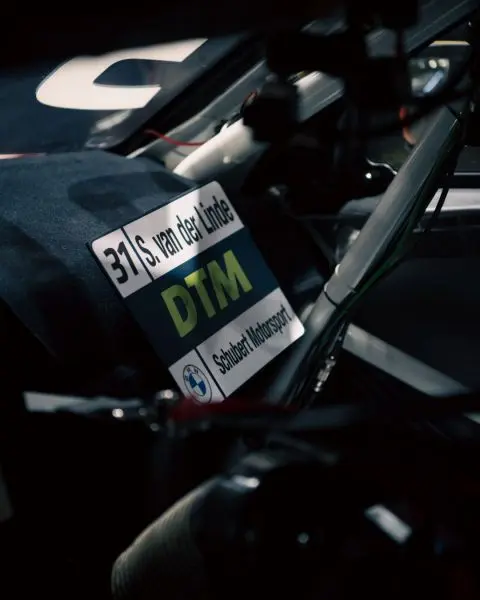 Sheldon van der Linde DTM kampioen 2022 met Schubert BMW 12