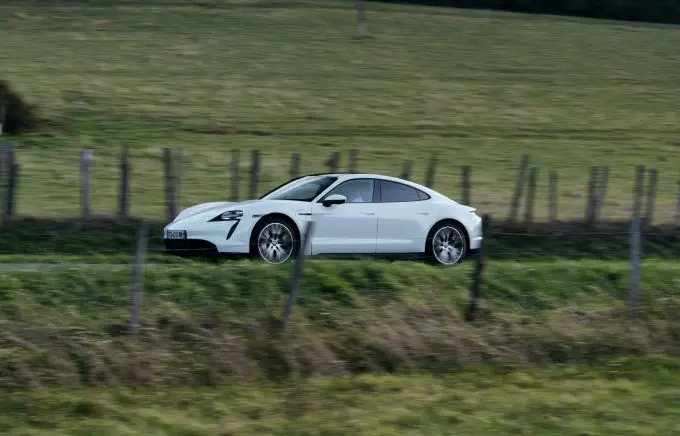 Nieuwe mijlpalen voor Porsche Taycan 118.119km