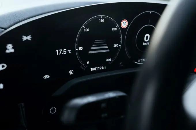 Nieuwe mijlpalen voor Porsche Taycan dashboard