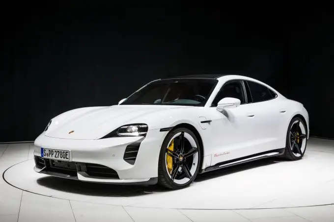 Nieuwe mijlpalen voor Porsche Taycan 134.911km